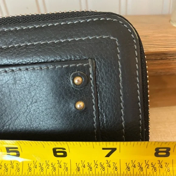 Chloe Paddington Long Wallet - Picture 12 of 14